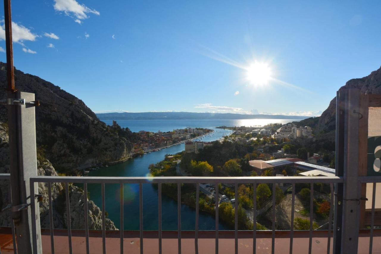 Apartment Mlija Omis Exterior photo