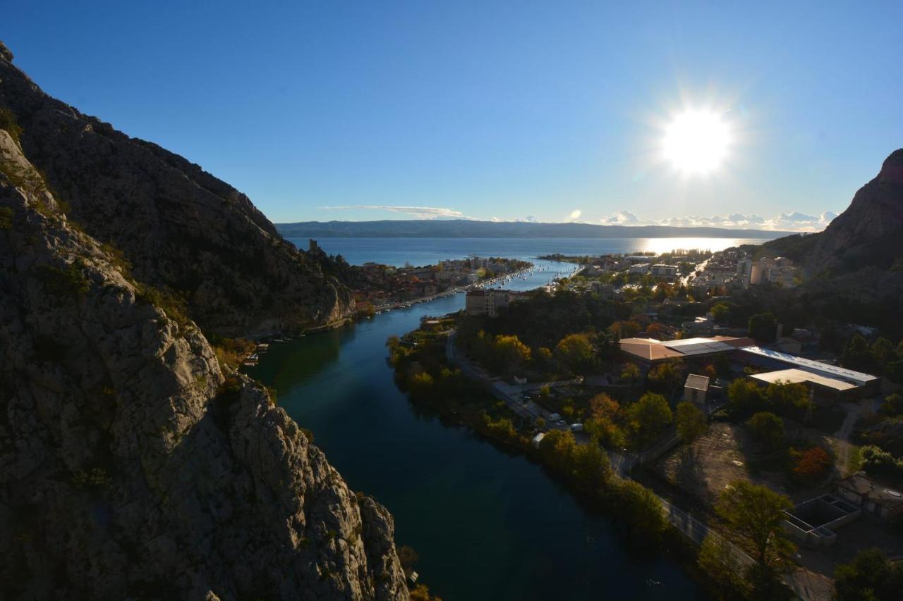Apartment Mlija Omis Exterior photo